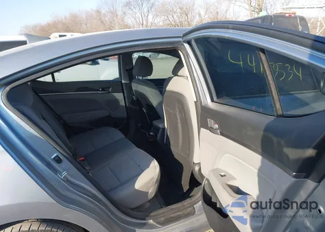 2017 Hyundai Elantra Se из США, поврежденный, VIN 5NPD84LF9HH106088